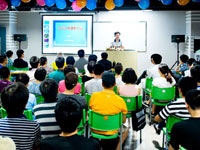 我校赵建军老师“如何欣赏摄影作品”公益讲座圆满结束